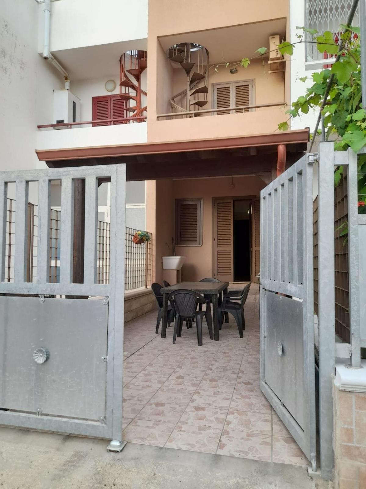 Caravaggio Apartment Porto Cesareo Exterior foto